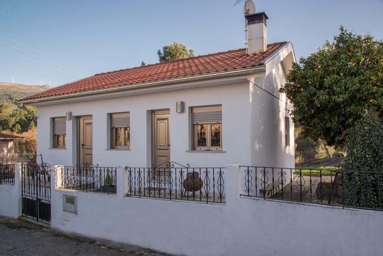 הוילה Tangil Casa Do Penedo מראה חיצוני תמונה